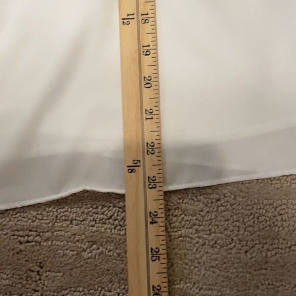 Small White Essue Long Sleeve Blouse - Picture 6 of 8